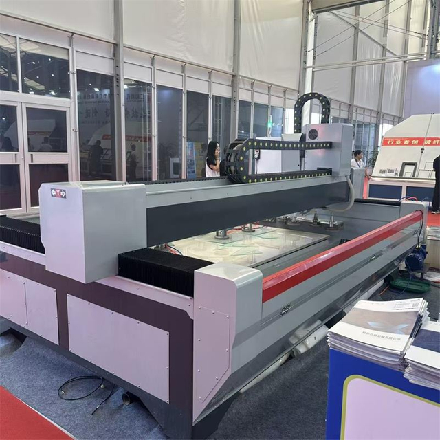ZXX-C2515 CNC Glass Processing Center for Furniture Glass Processing
